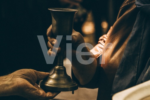 Kelche: Die Vier der Kelche Kelche: Die Vier der Kelche
